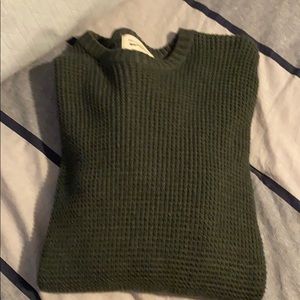 Dark green men’s sweater